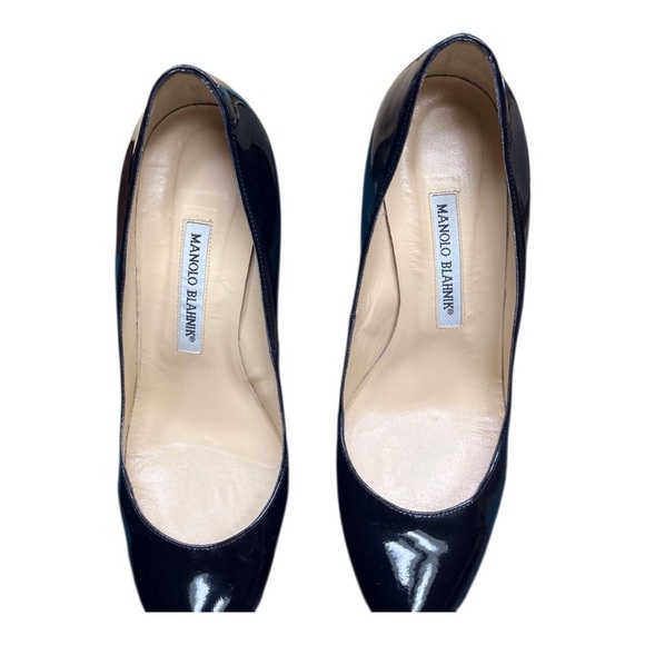Manolo Blahnik Black Patent Leather Almond Toe Pumps - Picture 5 of 6